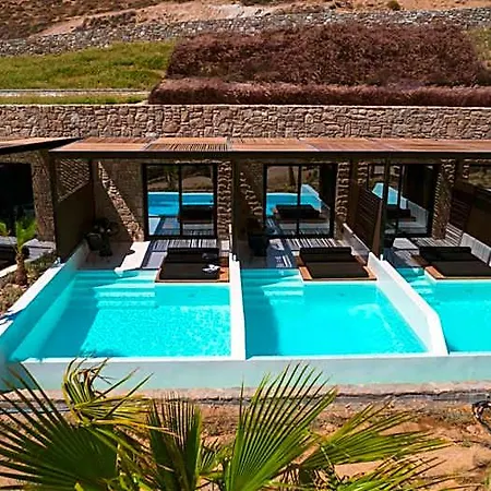 Ftelia Black Hotel Mykonos Town