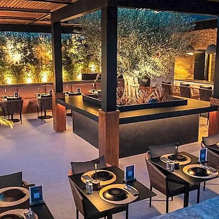 Ftelia Black Hotel Mykonos Town